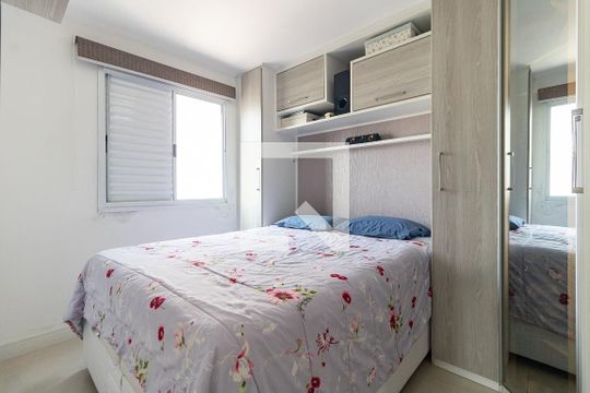 Quarto 1 de apartamento à venda com 2 quartos, 46m² em Taboão, São Paulo