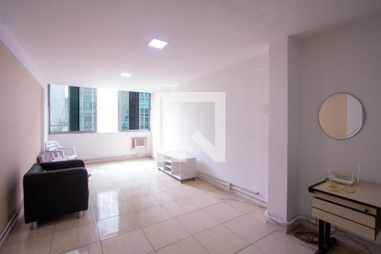 Kitnet de kitnet/studio à venda com 1 quarto, 30m² em Centro, Niterói
