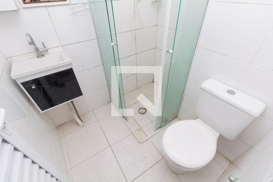 Banheiro de apartamento para alugar com 2 quartos, 39m² em Vila Sílvia, São Paulo