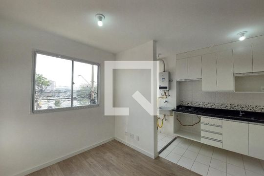 Sala de apartamento para alugar com 2 quartos, 36m² em Parque Alves de Lima, São Paulo