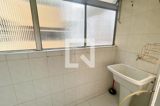 Lavanderia de apartamento para alugar com 2 quartos, 60m² em Pinheiros, São Paulo