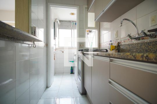 Cozinha de apartamento à venda com 1 quarto, 40m² em Petrópolis, Porto Alegre