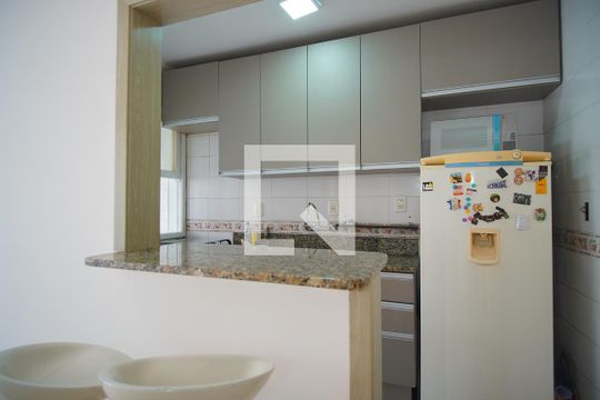 Cozinha de apartamento à venda com 1 quarto, 40m² em Petrópolis, Porto Alegre
