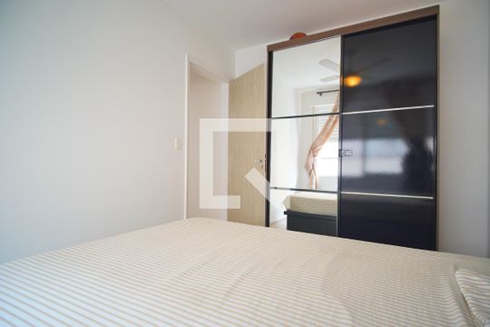 Quarto de apartamento à venda com 1 quarto, 40m² em Petrópolis, Porto Alegre