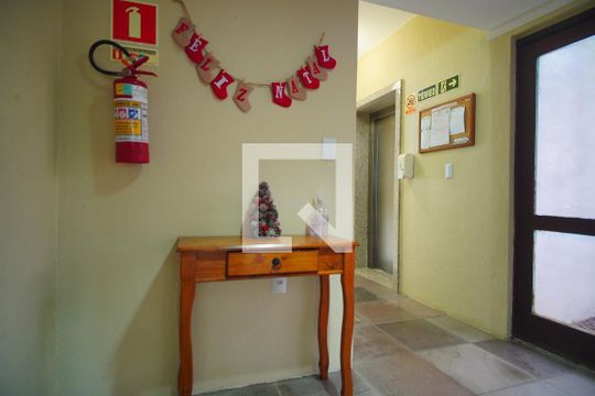 Hall de Entrada de apartamento à venda com 1 quarto, 40m² em Petrópolis, Porto Alegre