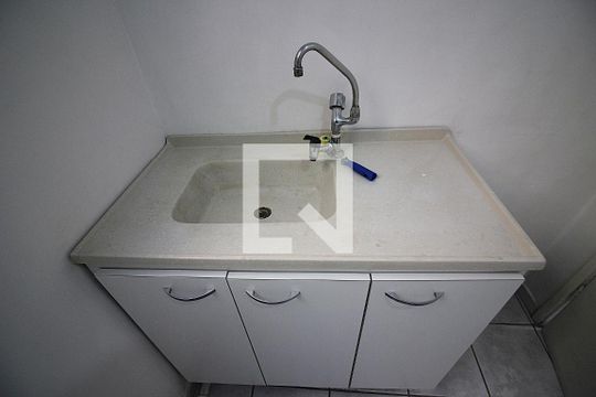 Cozinha e Área de Serviço de apartamento à venda com 2 quartos, 43m² em Rudge Ramos, São Bernardo do Campo