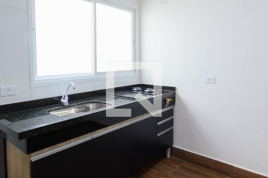 Cozinha de apartamento para alugar com 1 quarto, 30m² em Jardim Consorcio, São Paulo