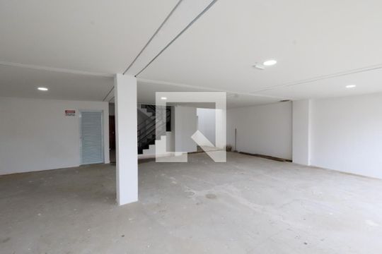Área Comum - Estacionamento de apartamento para alugar com 1 quarto, 30m² em Jardim Consorcio, São Paulo