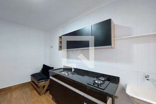 Studio de kitnet/studio para alugar com 1 quarto, 30m² em Jardim Consorcio, São Paulo