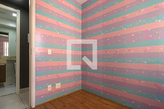 Quarto 1 de apartamento para alugar com 2 quartos, 33m² em Parque Fongaro, São Paulo