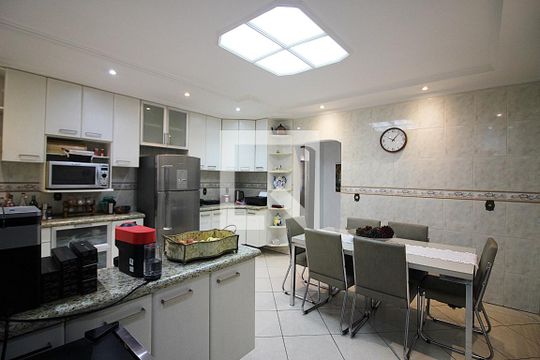 Cozinha de casa à venda com 4 quartos, 297m² em Anchieta, São Bernardo do Campo