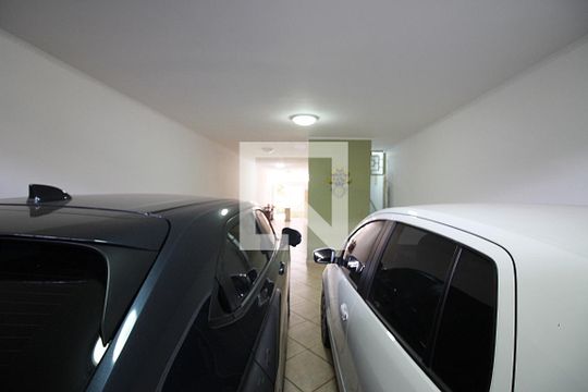 Garagem de casa à venda com 4 quartos, 297m² em Anchieta, São Bernardo do Campo
