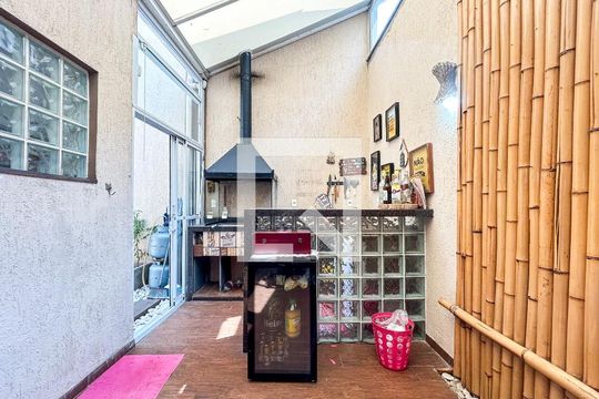 Churrasqueira de casa à venda com 2 quartos, 150m² em Vila Califórnia(zona Sul), São Paulo