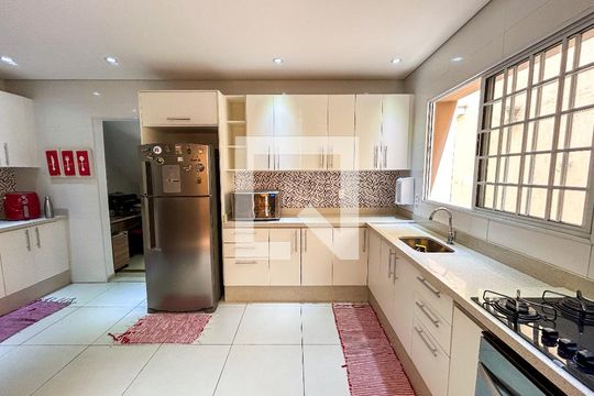 Cozinha de casa à venda com 2 quartos, 150m² em Vila Califórnia(zona Sul), São Paulo