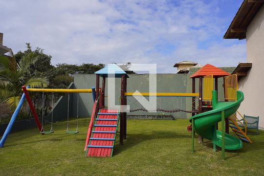 Área comum - Playground de casa de condomínio para alugar com 2 quartos, 80m² em Barra da Lagoa, Florianópolis