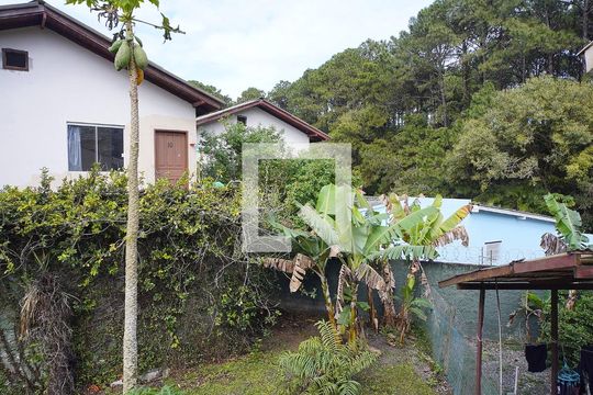 Vista de casa de condomínio para alugar com 2 quartos, 80m² em Barra da Lagoa, Florianópolis