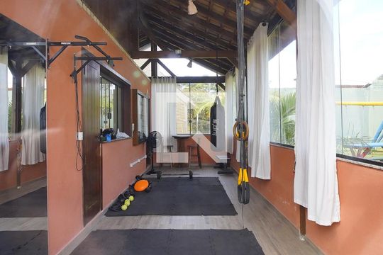 Área comum - Academia de casa de condomínio para alugar com 2 quartos, 80m² em Barra da Lagoa, Florianópolis