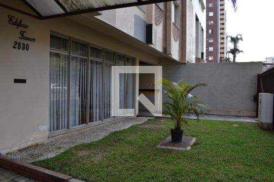 Área comum de apartamento para alugar com 1 quarto, 32m² em Bigorrilho, Curitiba