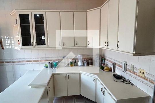 Cozinha de casa à venda com 3 quartos, 250m² em Vila Romana, São Paulo