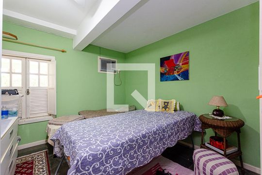 Edícula  de casa de condomínio à venda com 5 quartos, 370m² em Itacoatiara, Niterói