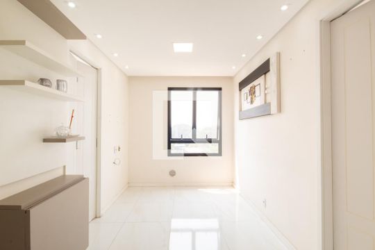Sala de apartamento para alugar com 2 quartos, 37m² em Presidente Altino, Osasco