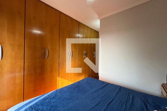 Suite de apartamento à venda com 3 quartos, 100m² em Vila Alexandria, São Paulo