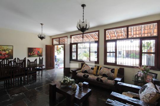 Casa à venda com 5 quartos, 1000m² em Santa Amelia, Belo Horizonte
