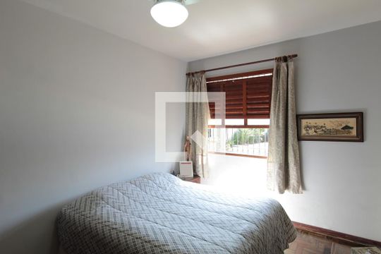 Suite de casa à venda com 5 quartos, 1000m² em Santa Amelia, Belo Horizonte