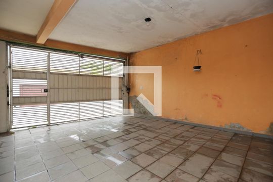 Garagem de casa para alugar com 3 quartos, 249m² em Jardim Primavera, São Paulo