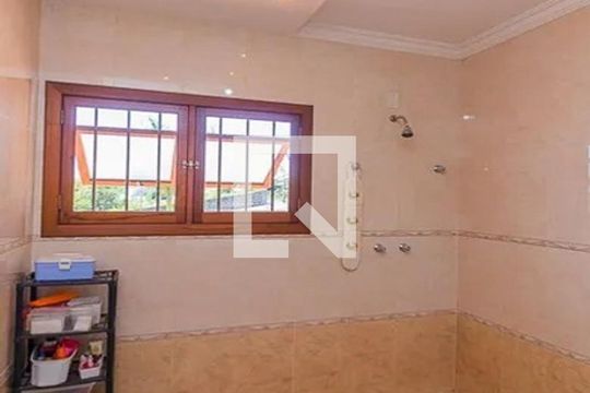 Banheiro Quarto 2 de casa à venda com 3 quartos, 341m² em Cristo Rei, São Leopoldo