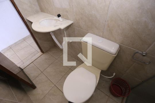 Banheiro de casa para alugar com 1 quarto, 60m² em Conjunto 1, Brasília