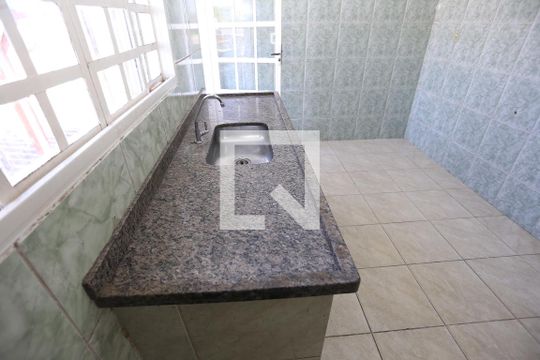 Cozinha de casa para alugar com 1 quarto, 60m² em Conjunto 1, Brasília