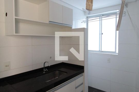 Cozinha e Área de Serviço de apartamento à venda com 3 quartos, 80m² em Serrano, Belo Horizonte