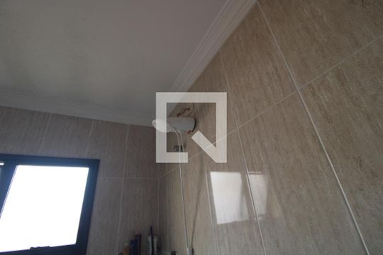 Chuveiro banheiro da suíte 1 de apartamento para alugar com 4 quartos, 300m² em Vila do Castelo, São Paulo
