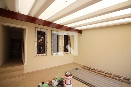 Garagem de casa para alugar com 3 quartos, 150m² em Jardim Brasilandia, São Bernardo do Campo