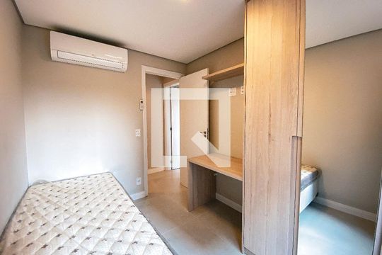 Quarto de apartamento para alugar com 2 quartos, 44m² em Butantã, São Paulo