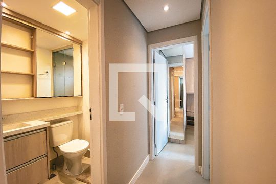 Corredor de apartamento para alugar com 2 quartos, 44m² em Butantã, São Paulo