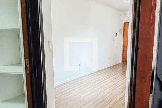 Corredor de apartamento à venda com 2 quartos, 80m² em Parque Capuava, Santo André