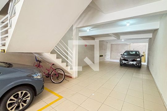 Garagem de apartamento à venda com 2 quartos, 80m² em Parque Capuava, Santo André