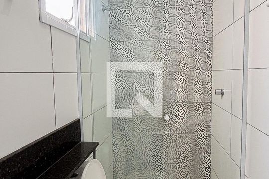 Banheiro de apartamento à venda com 2 quartos, 80m² em Parque Capuava, Santo André