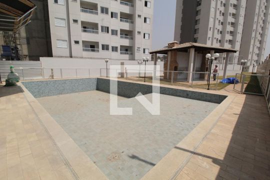 Área comum - Piscina de apartamento para alugar com 2 quartos, 60m² em Morumbi, Uberlândia