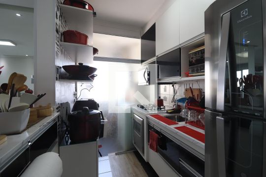 Cozinha de apartamento à venda com 2 quartos, 82m² em Guaiauna, São Paulo