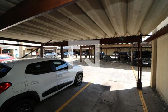 Garagem de apartamento à venda com 2 quartos, 54m² em Vila Antonieta, São Paulo