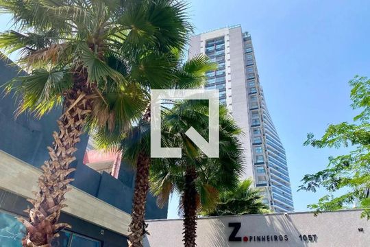 Fachada de kitnet/studio para alugar com 1 quarto, 31m² em Pinheiros, São Paulo