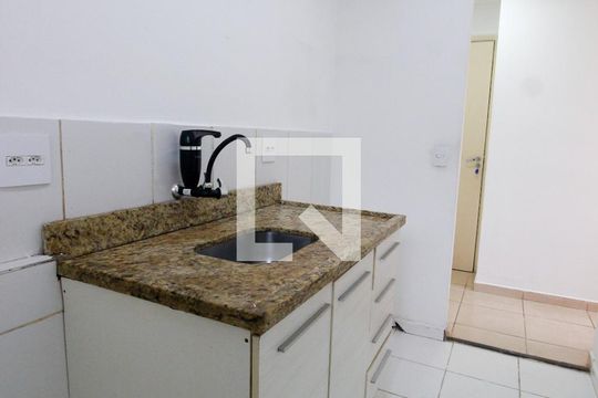 Cozinha de apartamento à venda com 2 quartos, 46m² em Jardim Paris, São Paulo