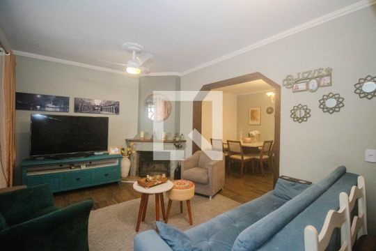 Casa à venda com 3 quartos, 234m² em Partenon, Porto Alegre
