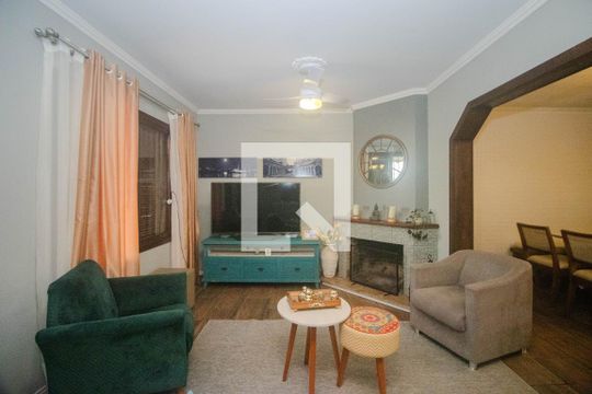 Sala de Estar de casa à venda com 3 quartos, 234m² em Partenon, Porto Alegre