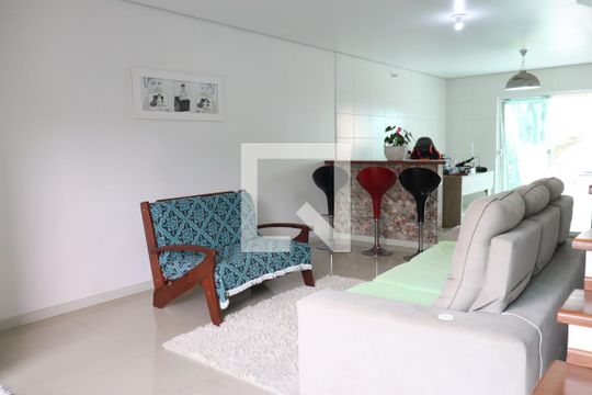 Sala de casa à venda com 3 quartos, 225m² em Campestre, São Leopoldo