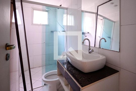 Banheiro de apartamento à venda com 2 quartos, 55m² em Sacomã, São Paulo