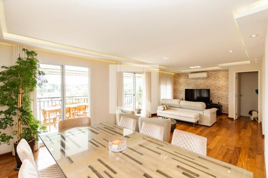 Apartamento à venda com 3 quartos, 154m² em Santo Amaro, São Paulo